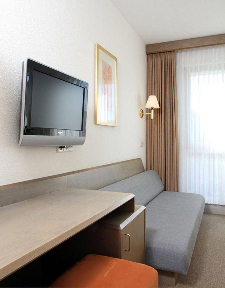Hotel The Wigwam Домбург Экстерьер фото