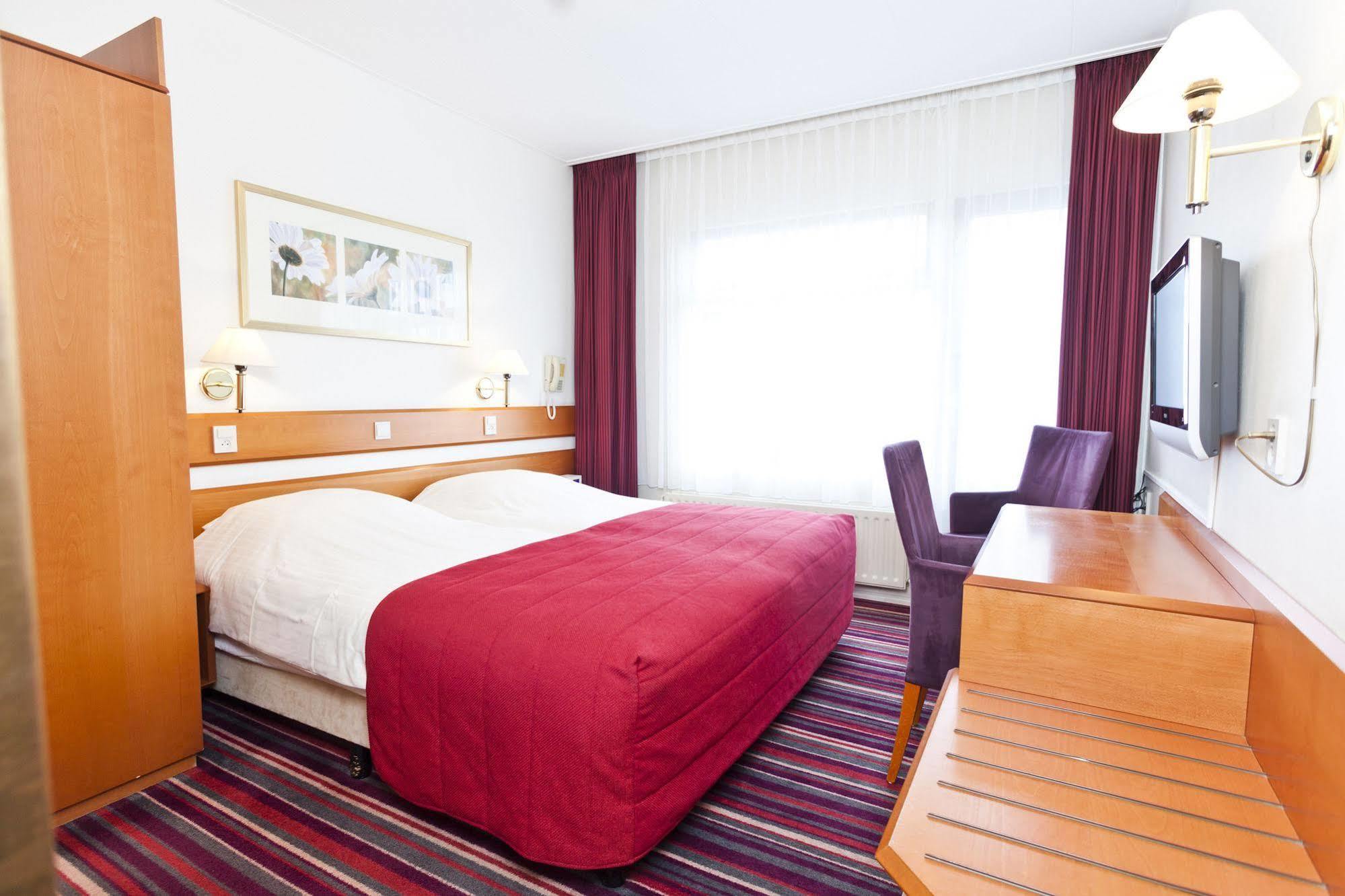 Hotel The Wigwam Домбург Экстерьер фото